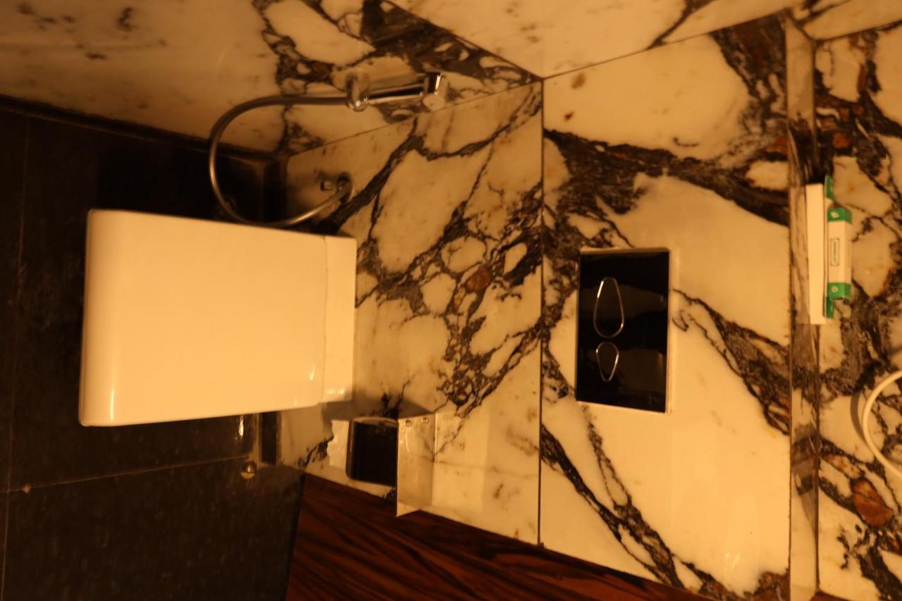 Vaabi Saabi Hotel Gurgaon Dış mekan fotoğraf