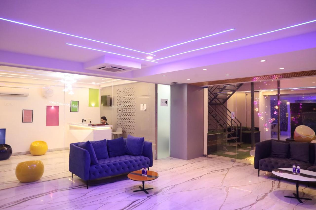 Vaabi Saabi Hotel Gurgaon Dış mekan fotoğraf